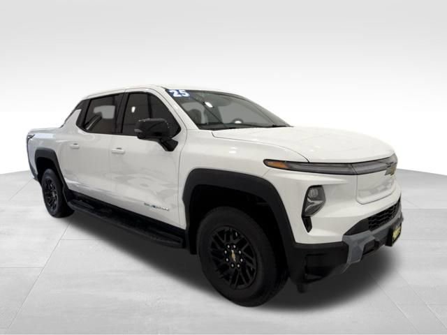 Used 2025 Chevrolet Silverado EV LT image 8