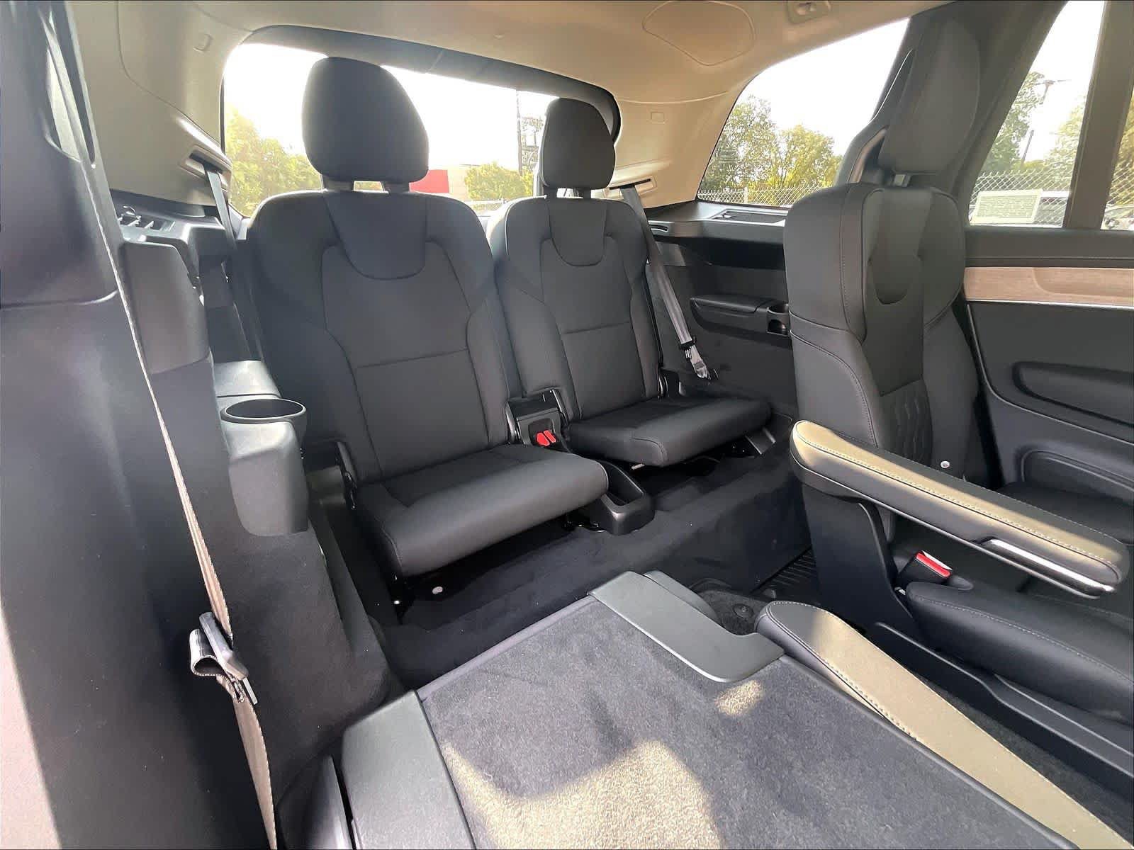 New 2027 Volvo XC90 B6 Plus AWD/4WD image 28