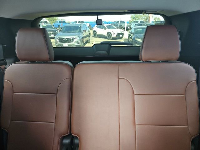 Used 2018 Chevrolet Traverse High Country image 16