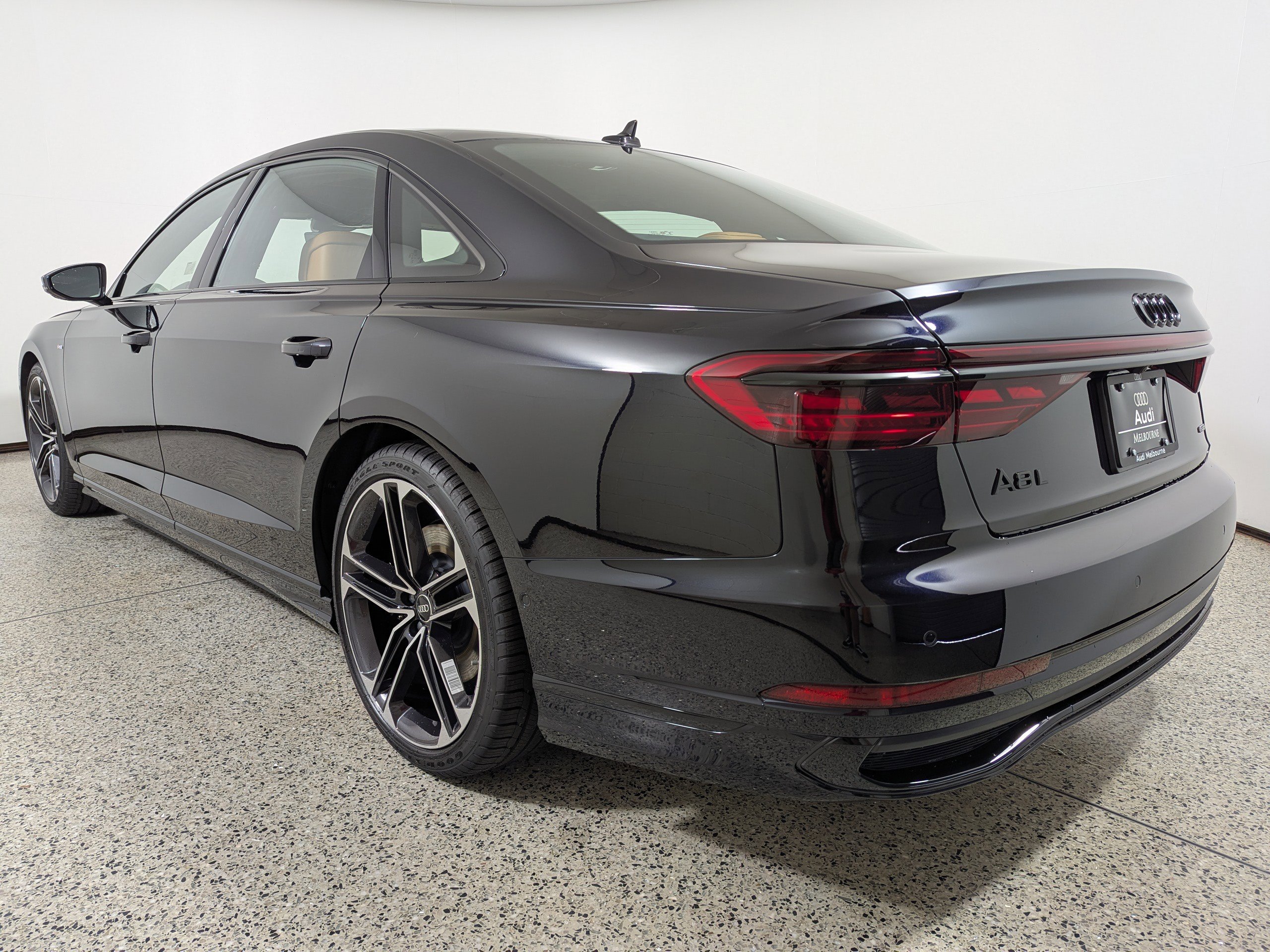 New 2025 Audi A8 L 3.0T image 5