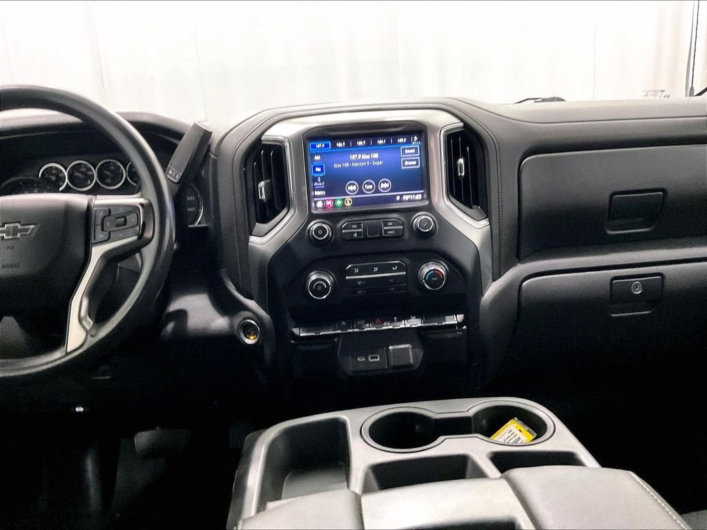 Used 2020 Chevrolet Silverado 1500 RST AWD/4WD image 18