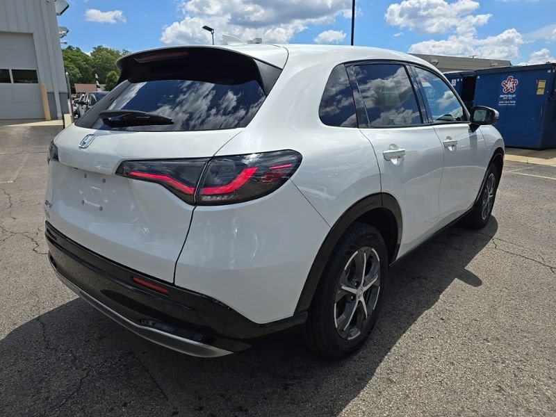 Used 2024 Honda HR-V EX-L image 8