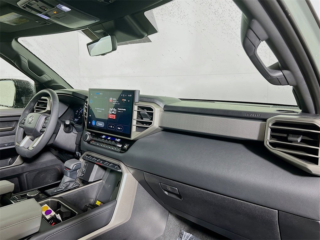 Used 2025 Toyota Tundra Limited image 26