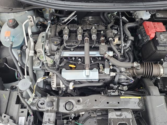 New 2025 Nissan Versa SR w/ Trunk Package image 32