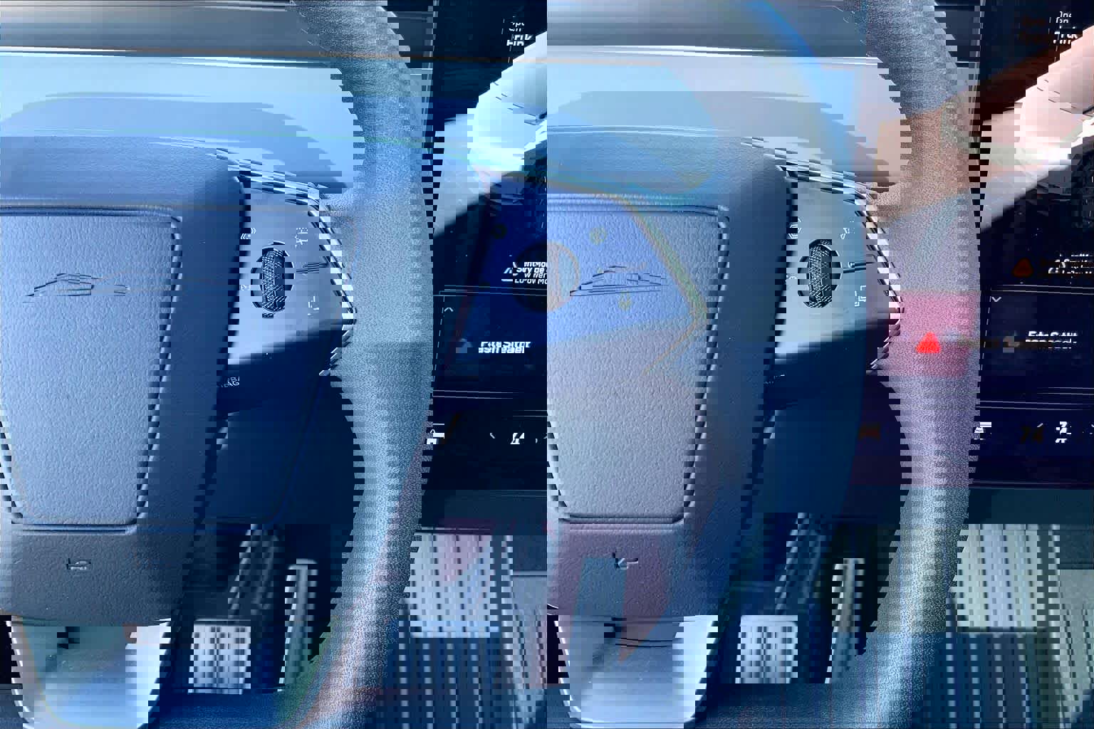 Used 2024 Tesla Cybertruck AWD Crew Cab image 23