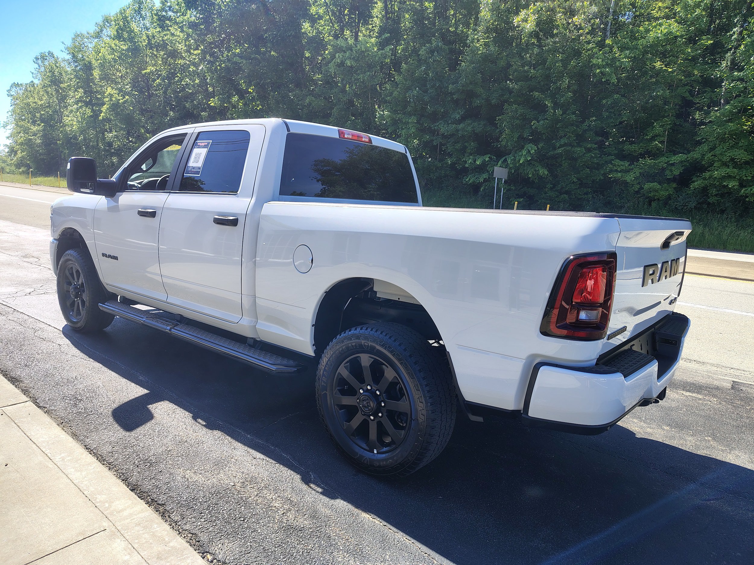 Certified 2025 RAM 2500 Big Horn AWD/4WD image 8
