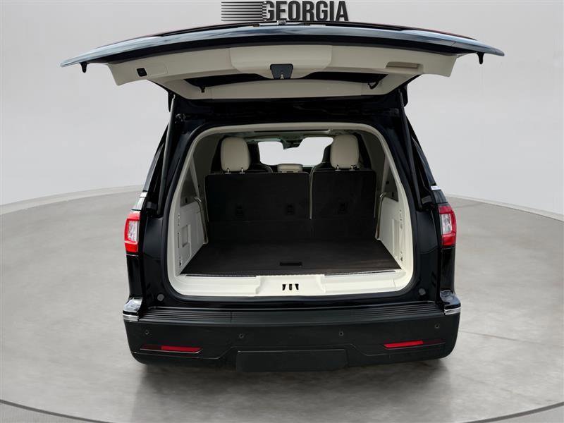 Used 2020 Lincoln Navigator L Black Label AWD/4WD image 11
