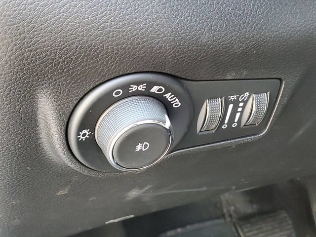 Used 2024 Jeep Compass Trailhawk w/ Trailhawk Convenience Group AWD/4WD image 8