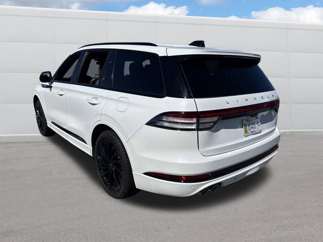 Used 2025 Lincoln Aviator Reserve w/ Equipment Group 201A image 3