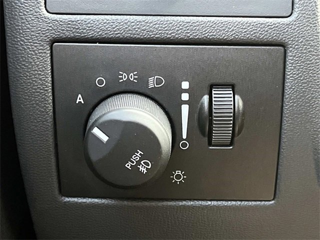 Used 2010 Dodge Challenger R/T image 25