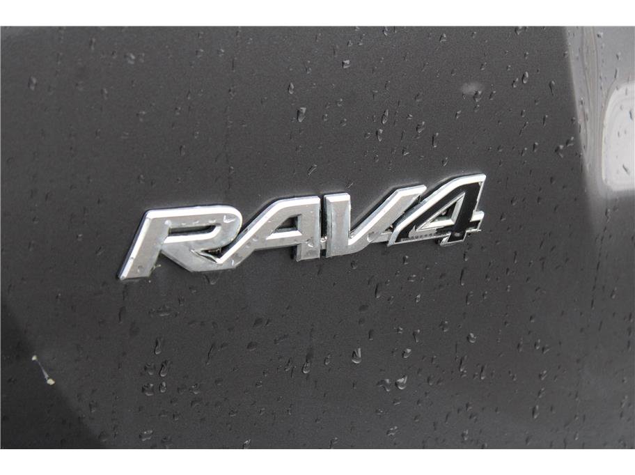 Used 2017 Toyota RAV4 LE w/ All Weather Liner Package image 32