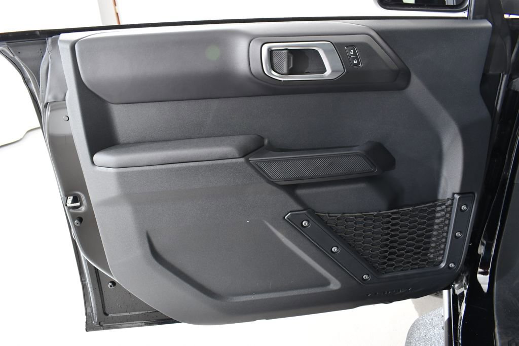 New 2025 Ford Bronco Badlands image 25