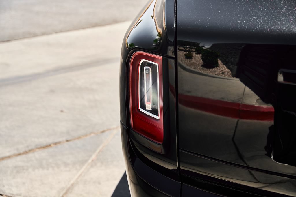 Used 2020 Rolls-Royce Cullinan AWD/4WD image 13
