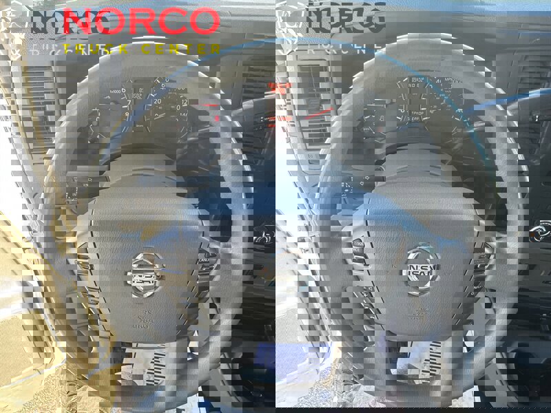 Used 2019 Nissan NV 2500 SV image 22