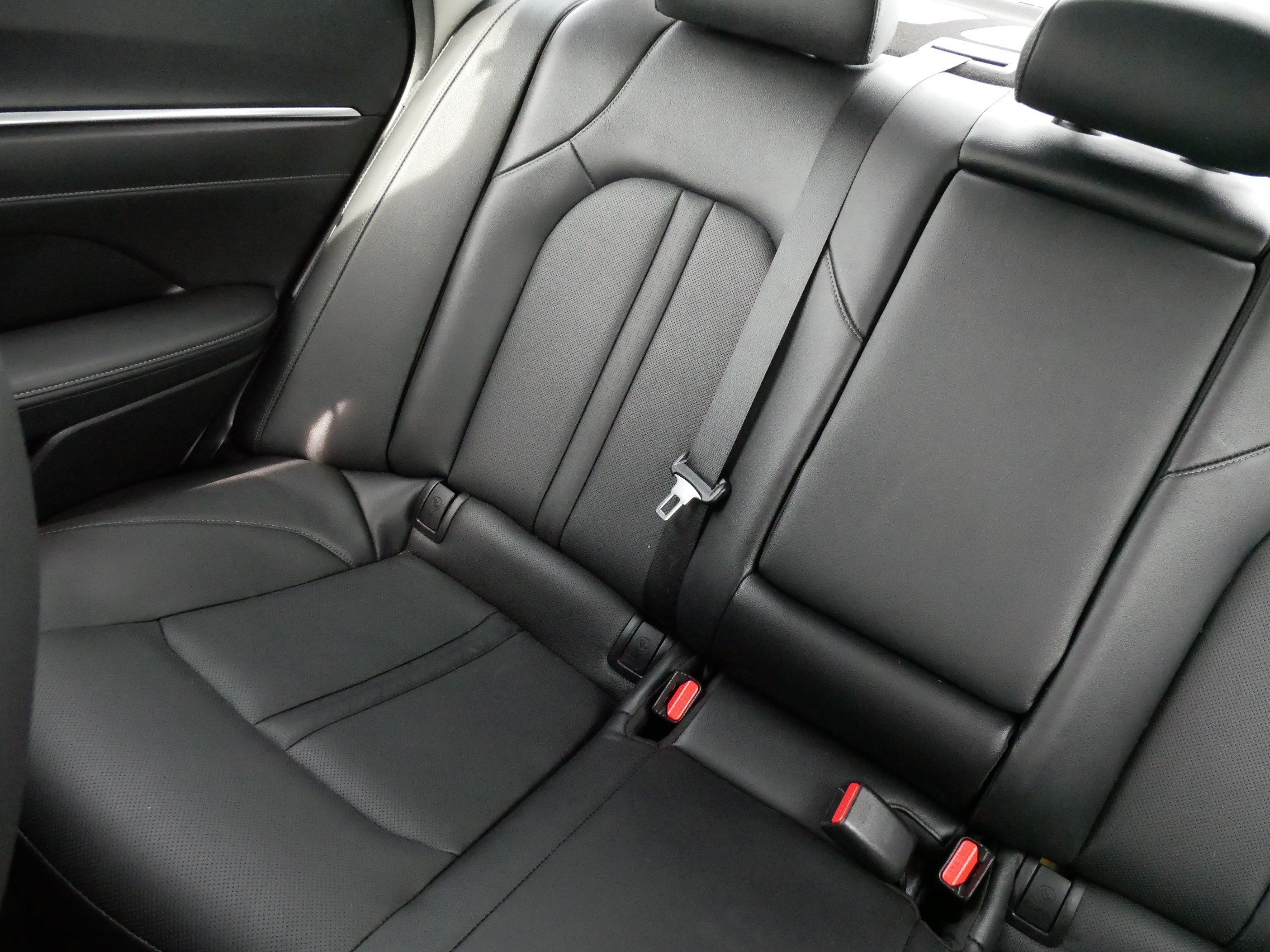 Used 2023 Hyundai Sonata Limited FWD image 12