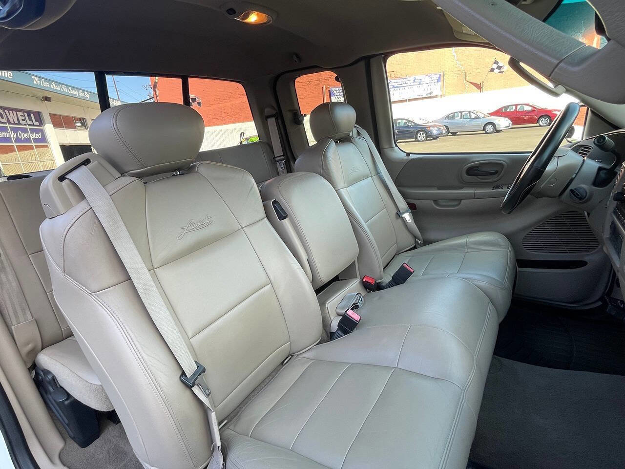 Used 2003 Ford F150 Lariat RWD image 28