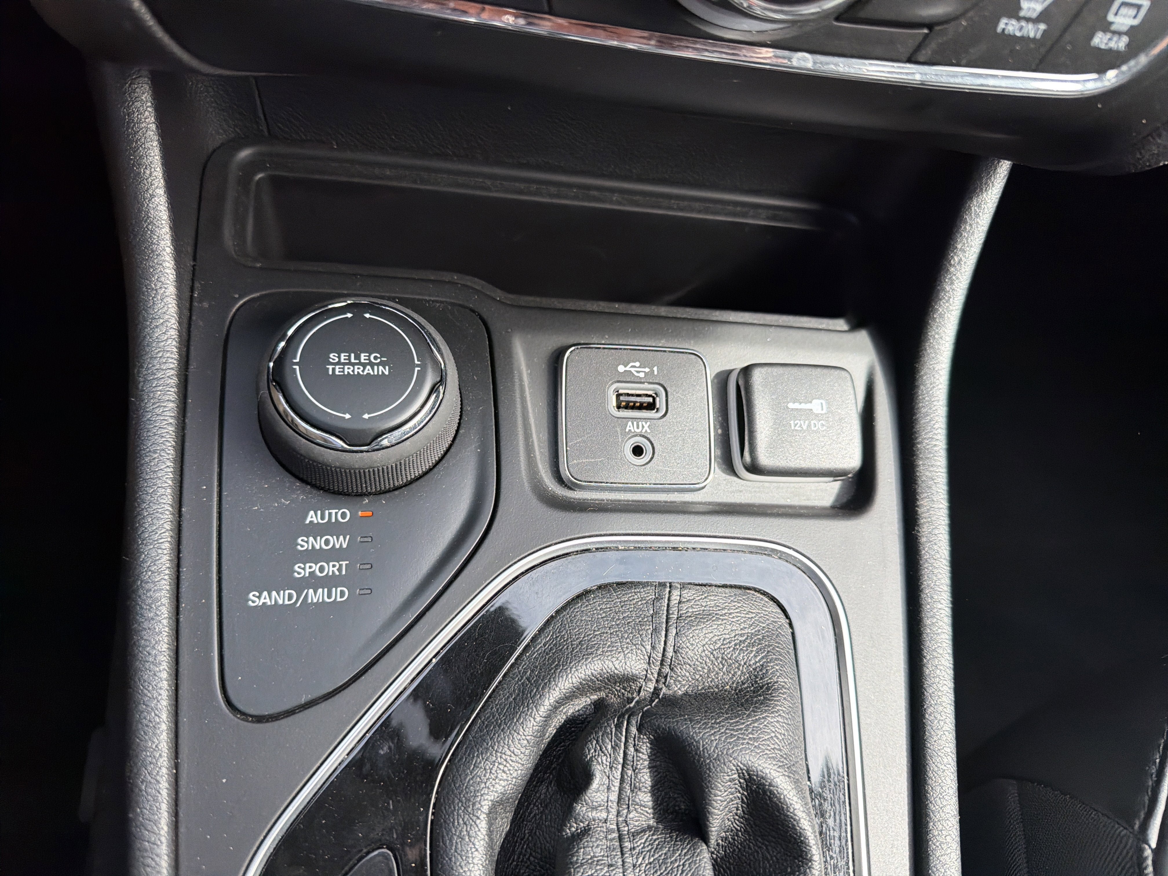 Used 2021 Jeep Cherokee Limited AWD/4WD image 22