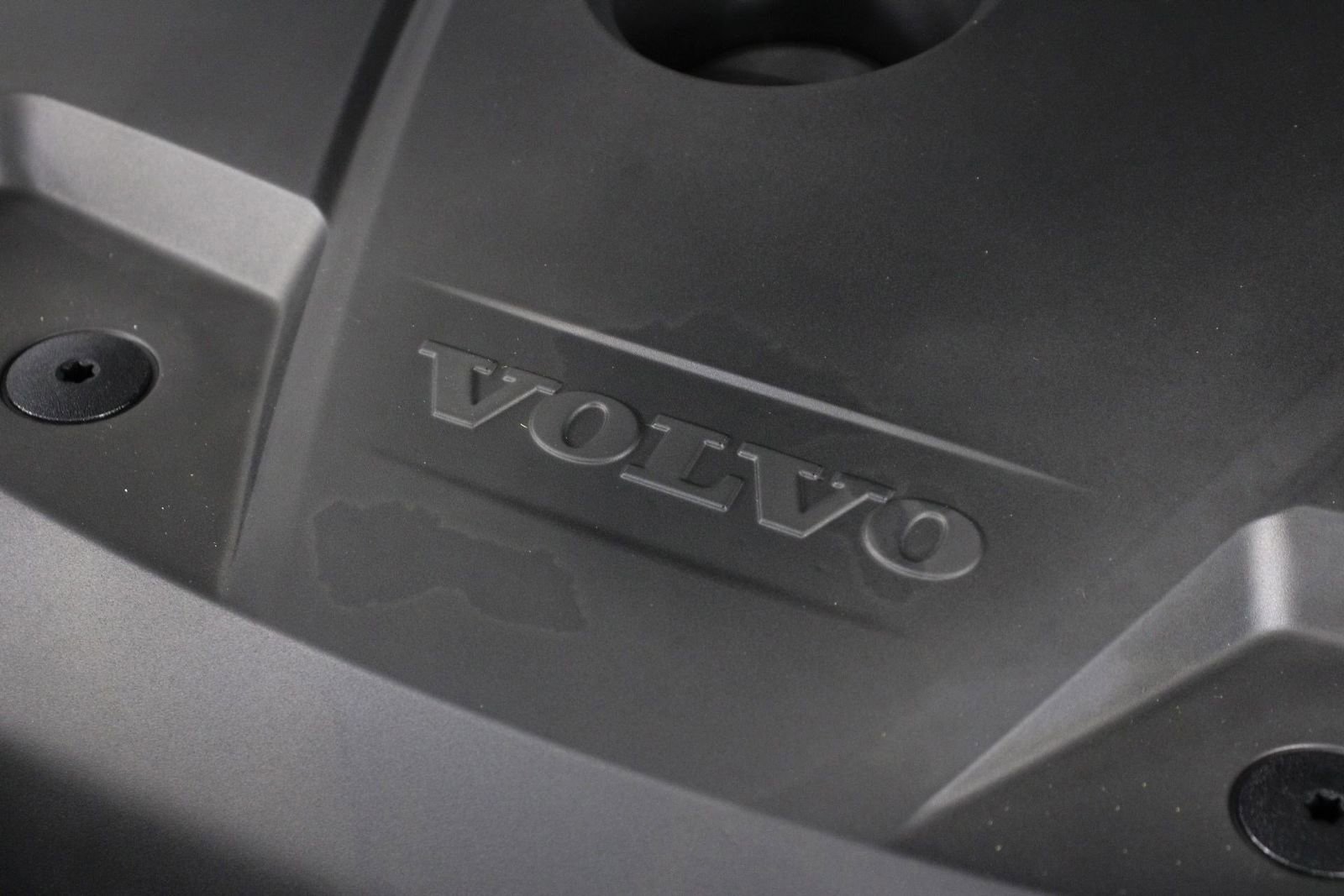 Certified 2025 Volvo XC90 T8 Plus AWD/4WD image 25