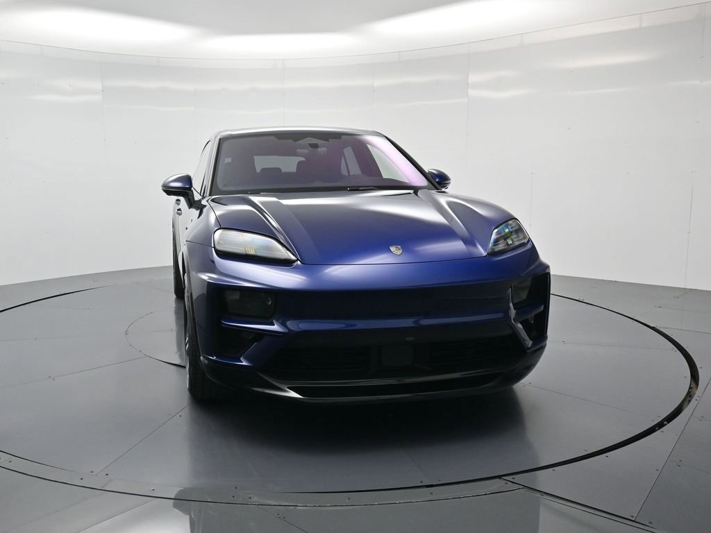 New 2026 Porsche Macan Turbo Electric image 33