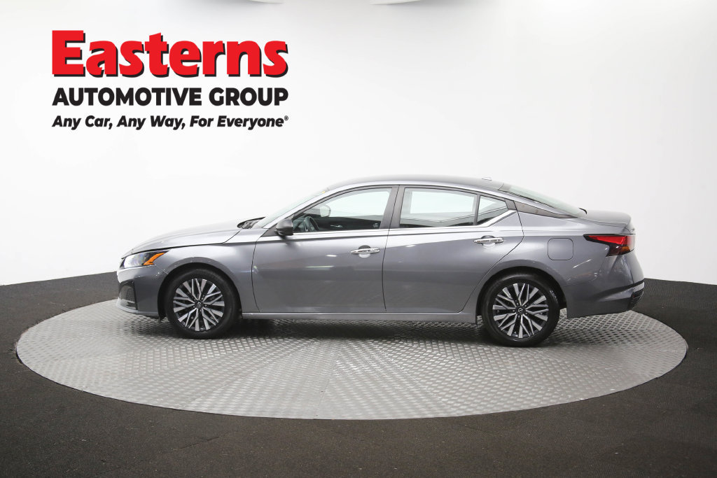 Used 2024 Nissan Altima 2.5 SV FWD image 63