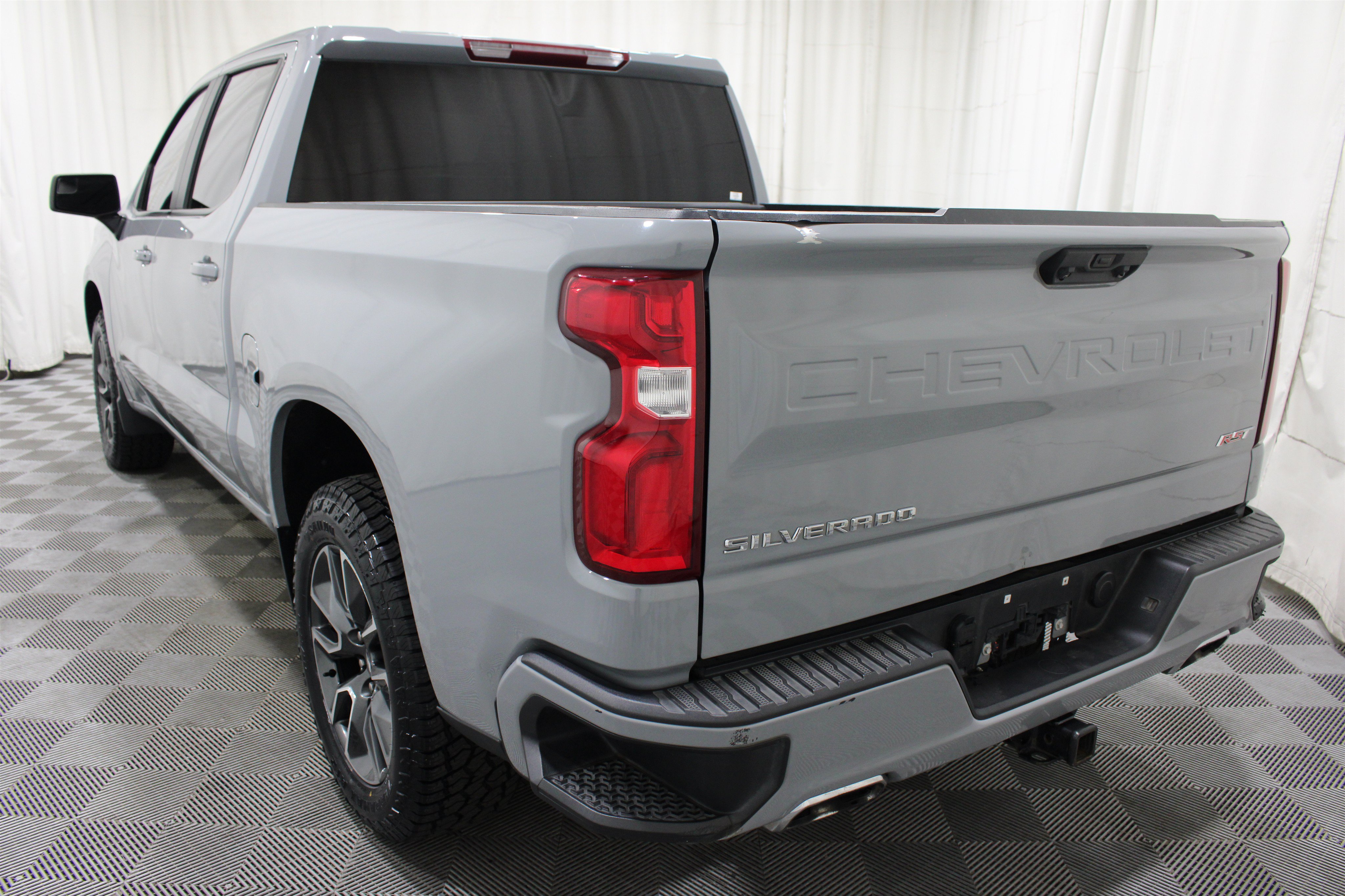Used 2024 Chevrolet Silverado 1500 RST AWD/4WD image 33