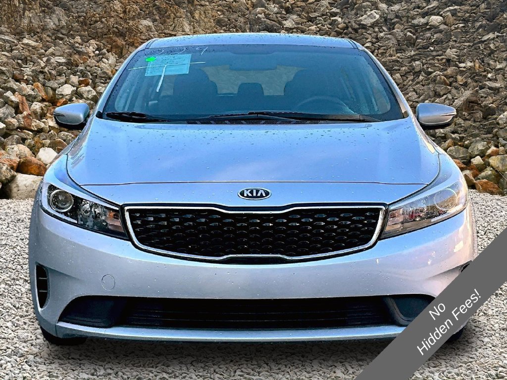 Used 2017 Kia Forte LX FWD image 3