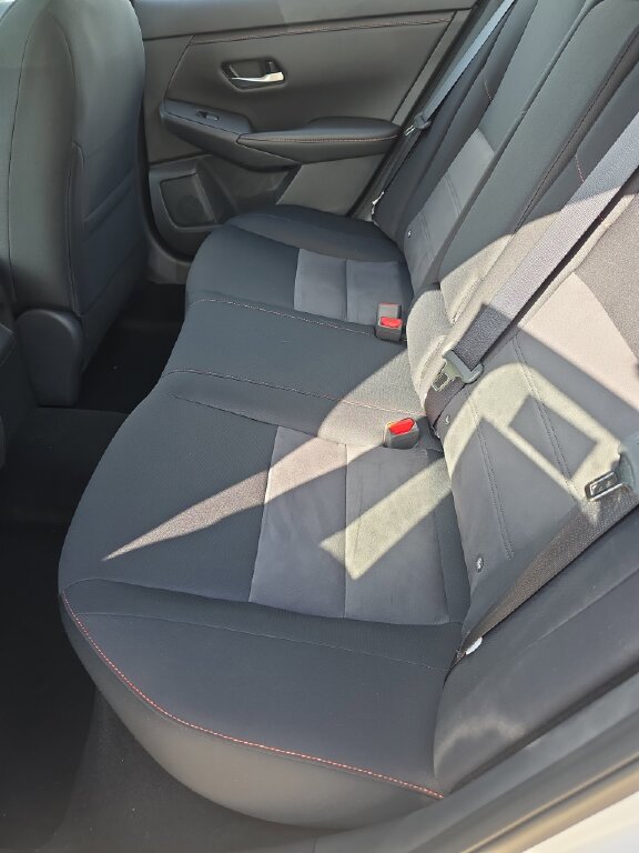 Used 2025 Nissan Sentra SR image 3