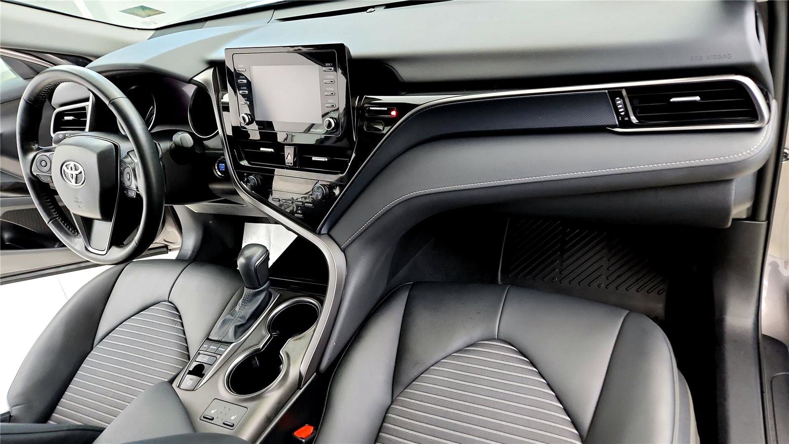 Certified 2024 Toyota Camry SE w/ Cold Weather Package image 16