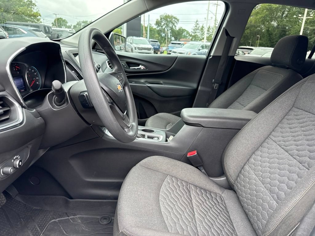 Used 2019 Chevrolet Equinox LT w/ LPO, Floor Liner Package FWD image 10