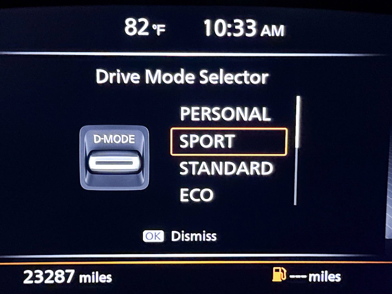 Used 2023 INFINITI QX60 Luxe w/ Performance Audio Package FWD image 10