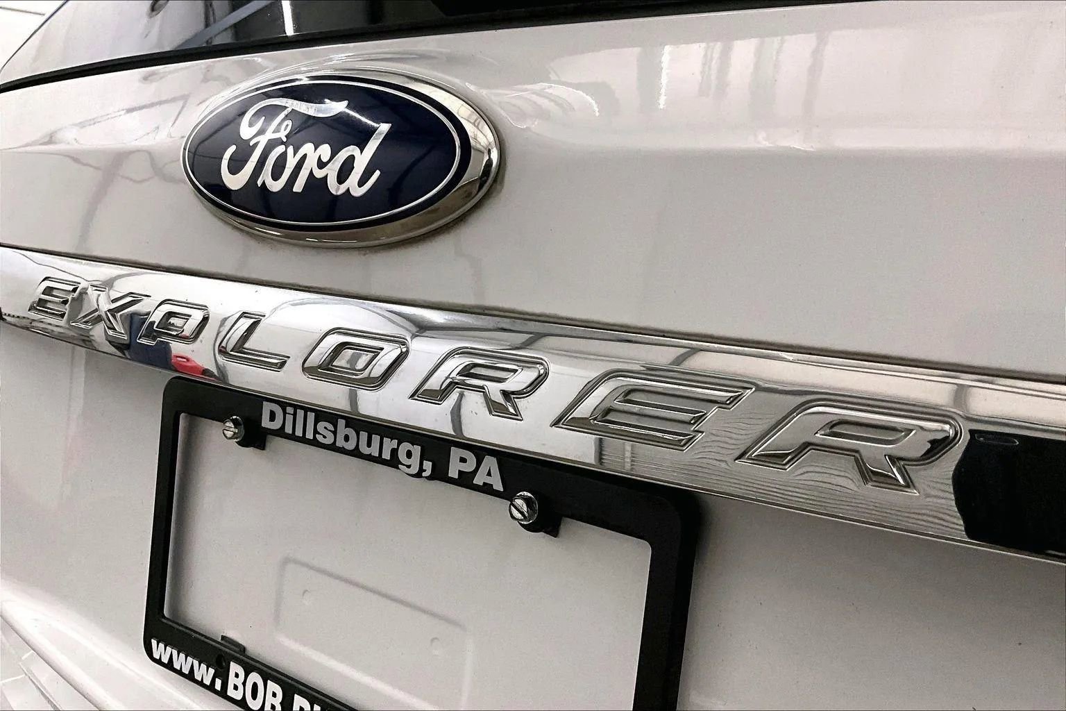 Used 2013 Ford Explorer 4WD w/ Class III Trailer Tow Pkg image 13