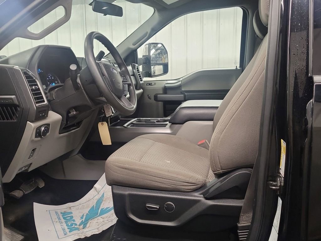 Used 2018 Ford F250 XLT w/ XLT Premium Package AWD/4WD image 10