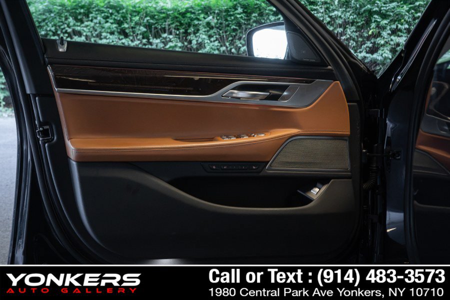 Used 2019 BMW 750i xDrive w/ Executive Package AWD/4WD image 27