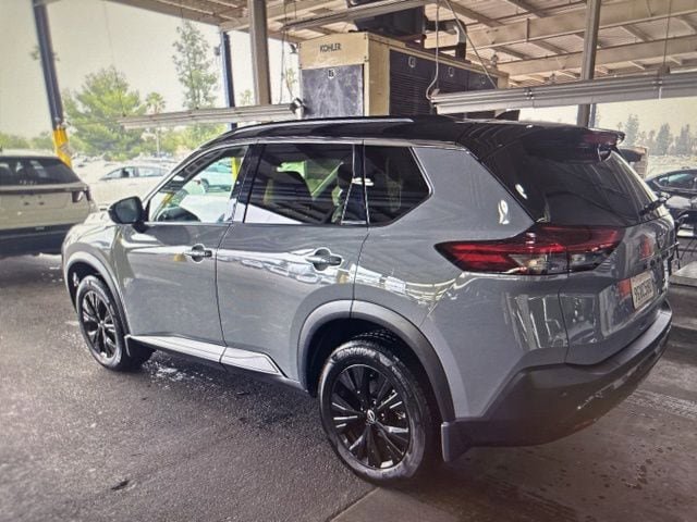 Certified 2023 Nissan Rogue SV w/ SV Premium B Package FWD image 10