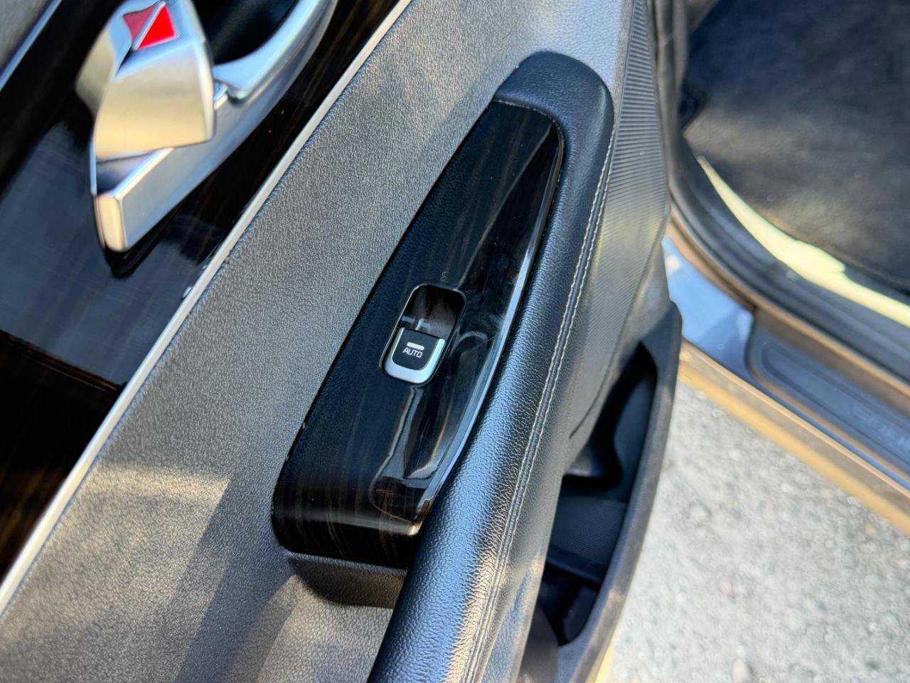 Used 2019 Kia Sorento EX AWD/4WD image 31
