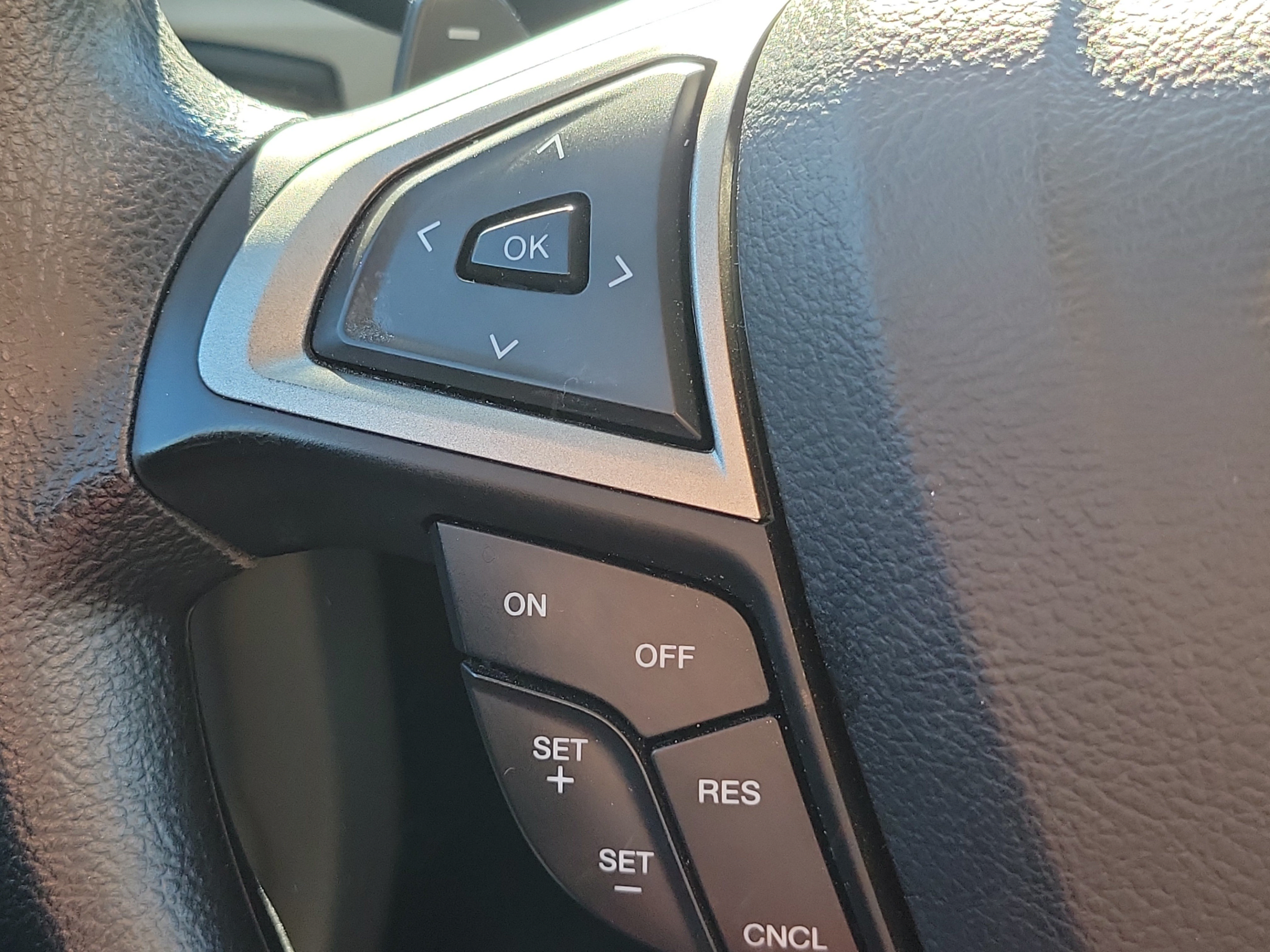 Used 2019 Ford Fusion SE FWD image 20