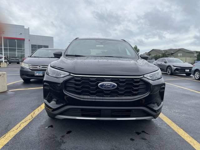 Used 2025 Ford Escape ST-Line FWD image 11