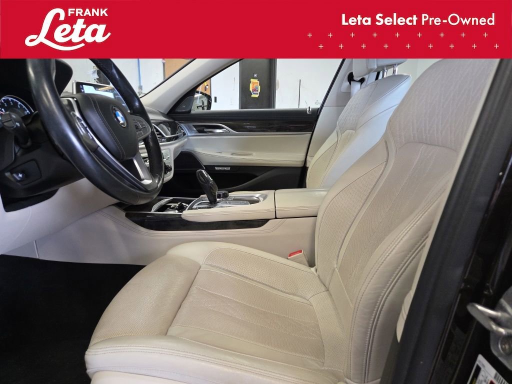 Used 2017 BMW 740i xDrive image 13