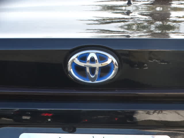 Used 2023 Toyota Corolla LE w/ Carpet Mat Package (TMS) image 9