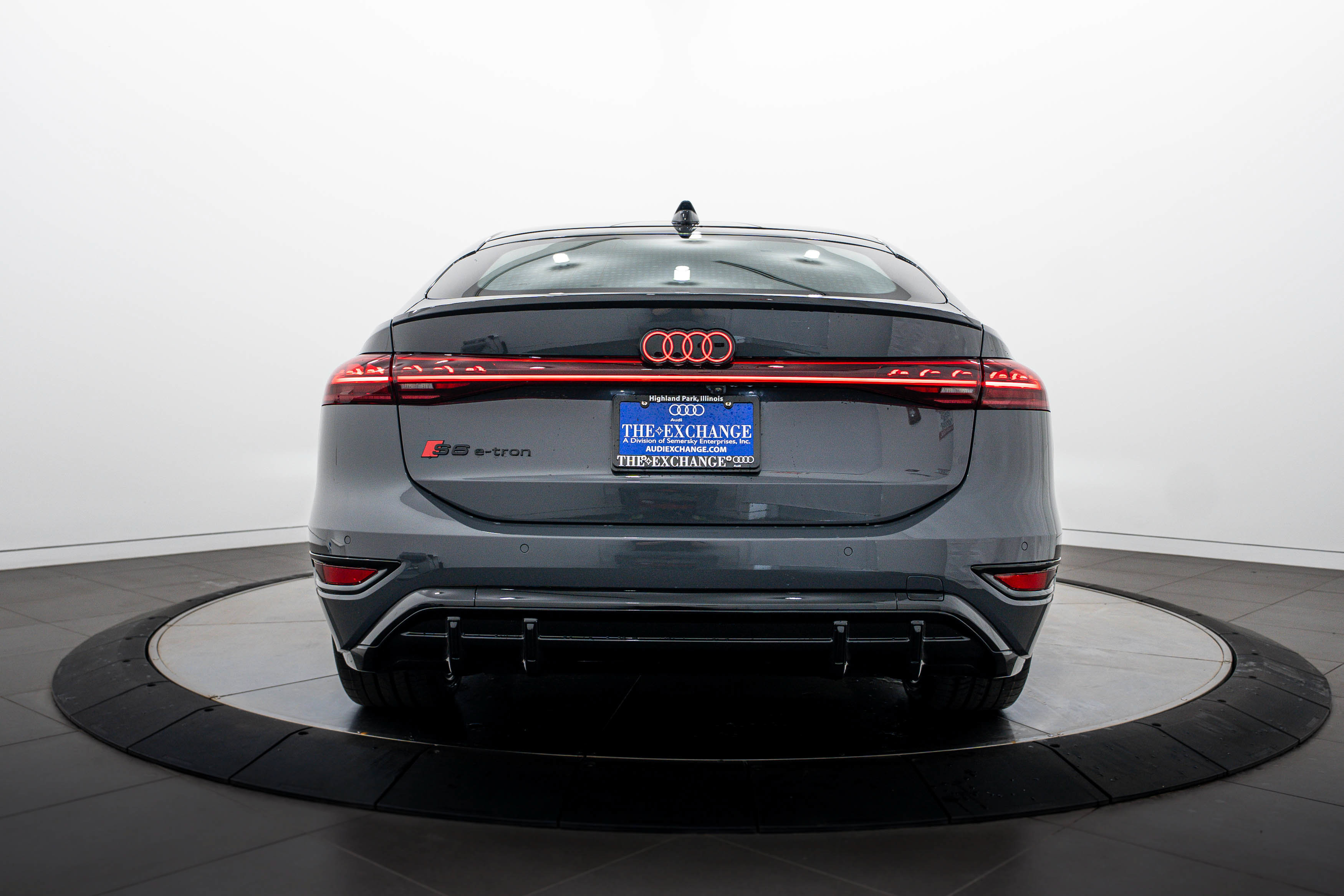 New 2027 Audi S6 e-tron Prestige AWD/4WD image 21