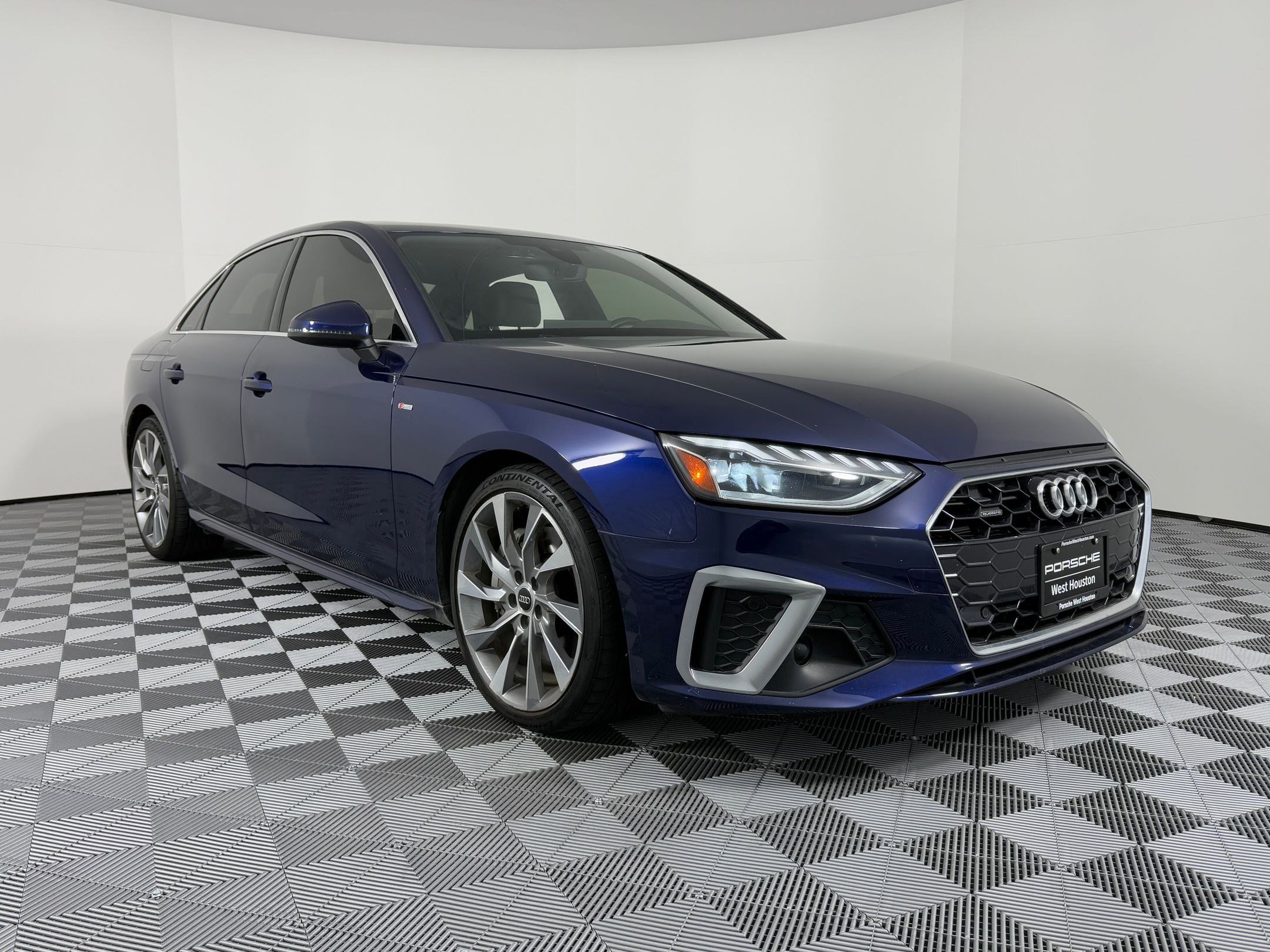 Used 2020 Audi A4 2.0T Premium Plus w/ Premium Plus Package image 7