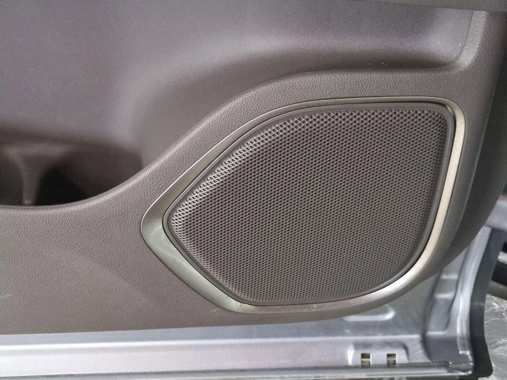 Certified 2022 Lincoln Nautilus Reserve image 17