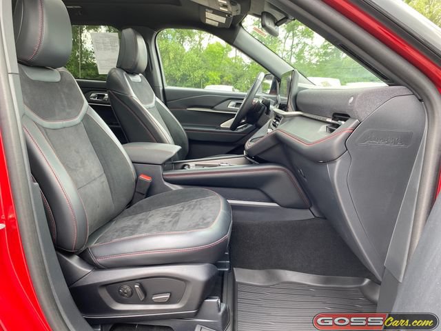 Used 2025 Ford Explorer ST w/ Sun And Sound Package AWD/4WD image 6