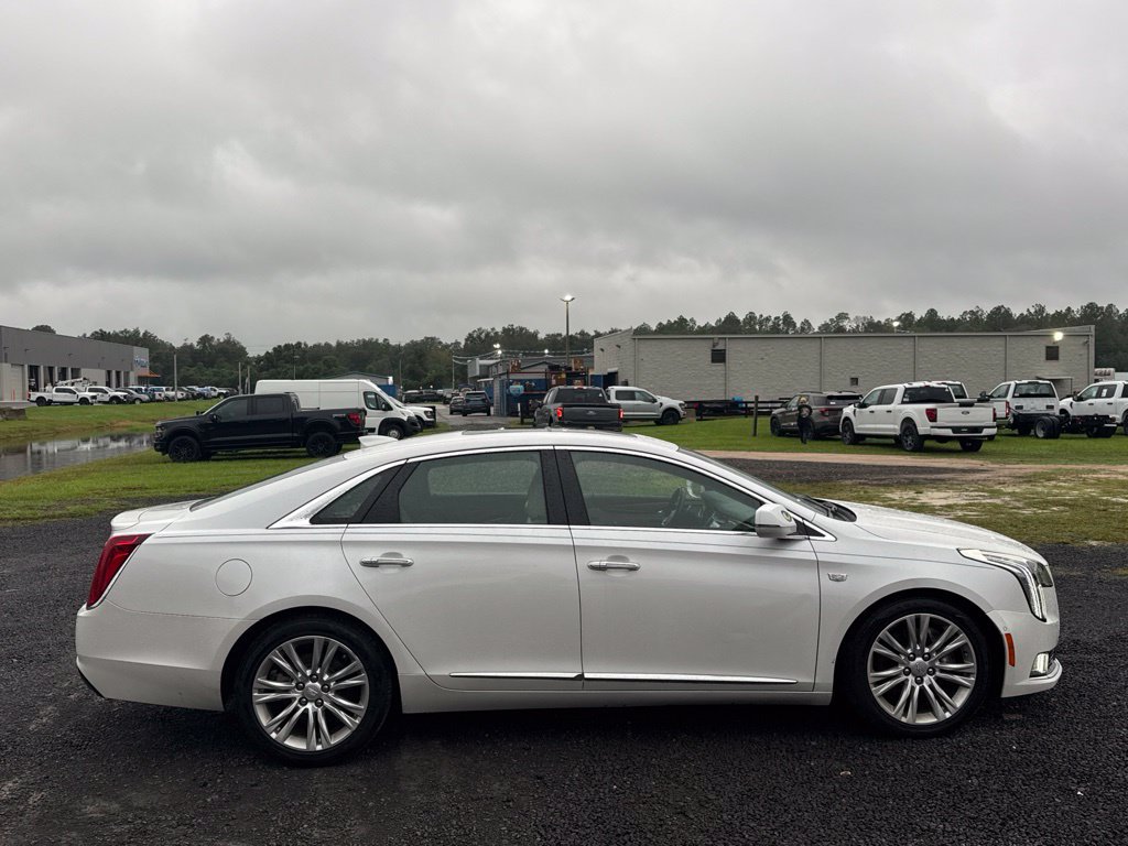Used 2019 Cadillac XTS Luxury FWD image 6