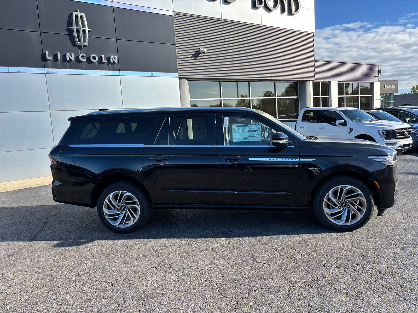 New 2025 Lincoln Navigator L Reserve image 8