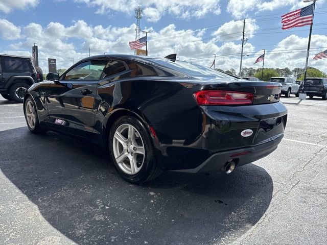 Used 2018 Chevrolet Camaro LT RWD image 22