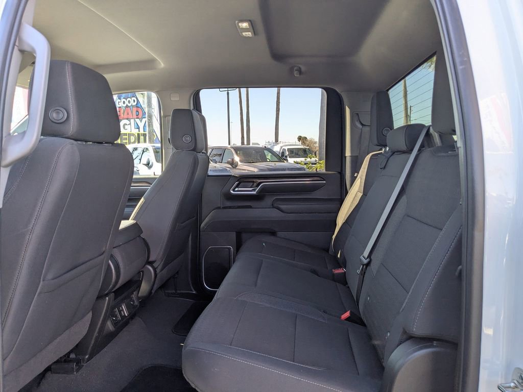 Used 2025 Chevrolet Silverado 2500 LT w/ Convenience Package image 15