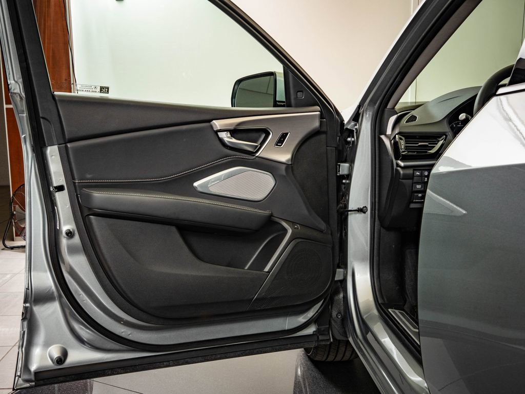 Certified 2025 Acura RDX w/ Technology Package image 26