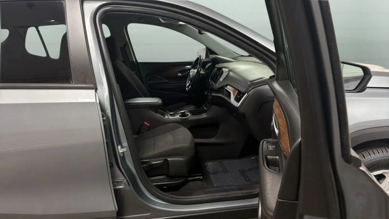 Used 2018 GMC Terrain SLE AWD/4WD image 22