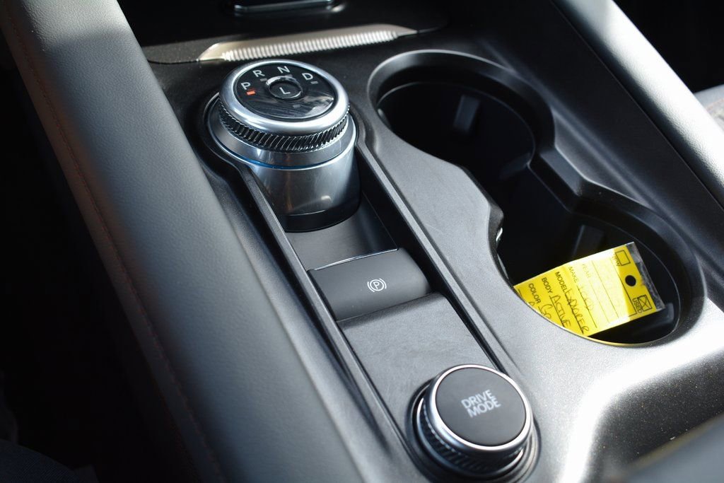 Used 2025 Ford Explorer Active image 18